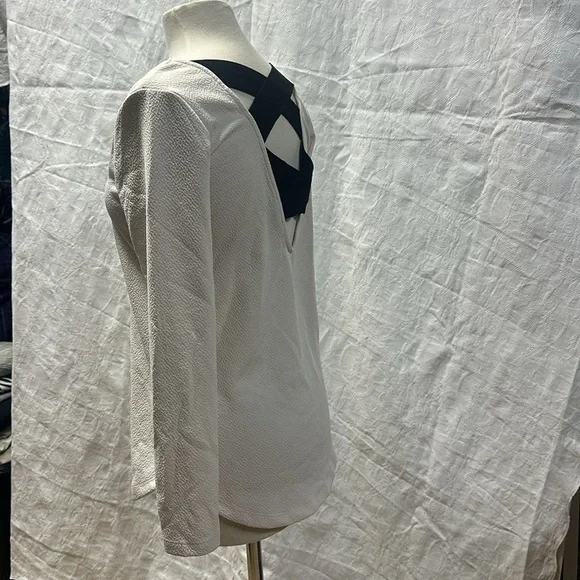 Dynamite - Picture 3 of 4